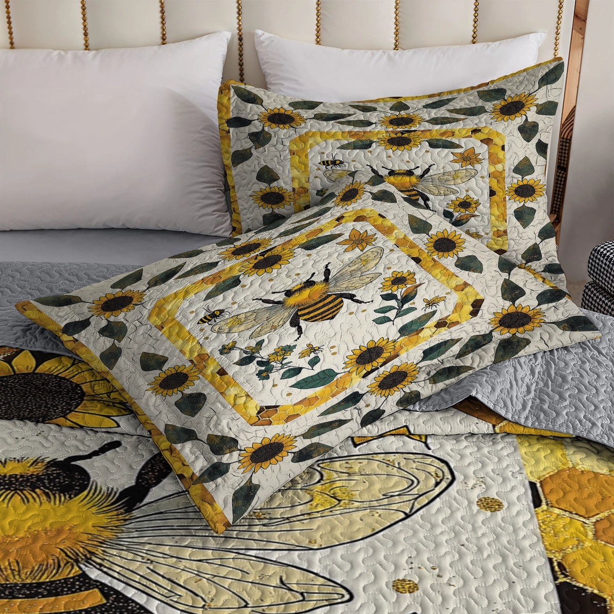 Shineful All Season Quilt 3-Piece Set - Bee Blossom Comfort