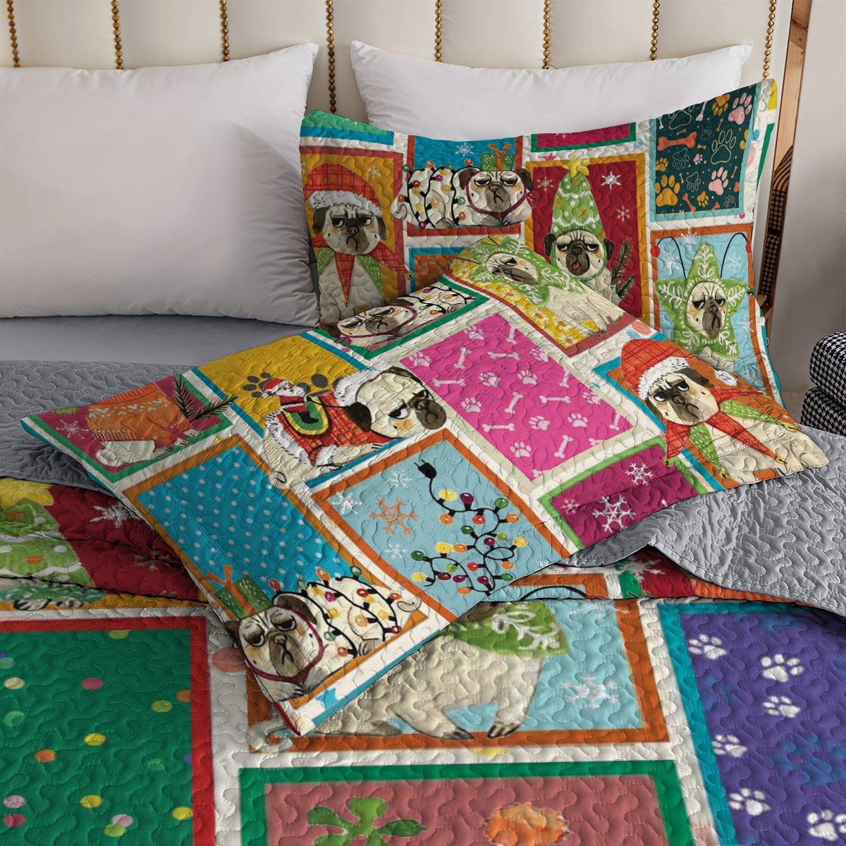 Shineful All Season Quilt 3-Piece Set Puggy Holiday