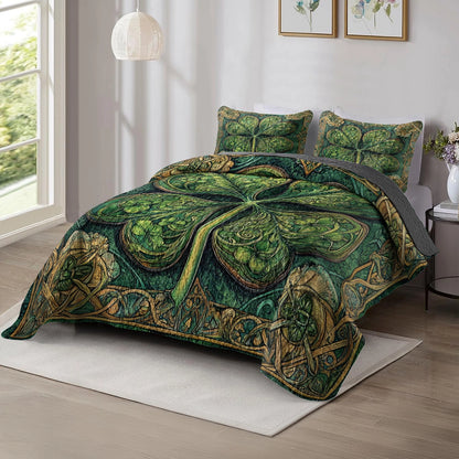 Shineful All Season Quilt 3-Piece Set - Celtic Shamrock