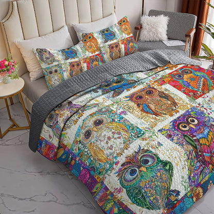 Shineful All Season Quilt 3-Piece Set Owl Damask Pattern