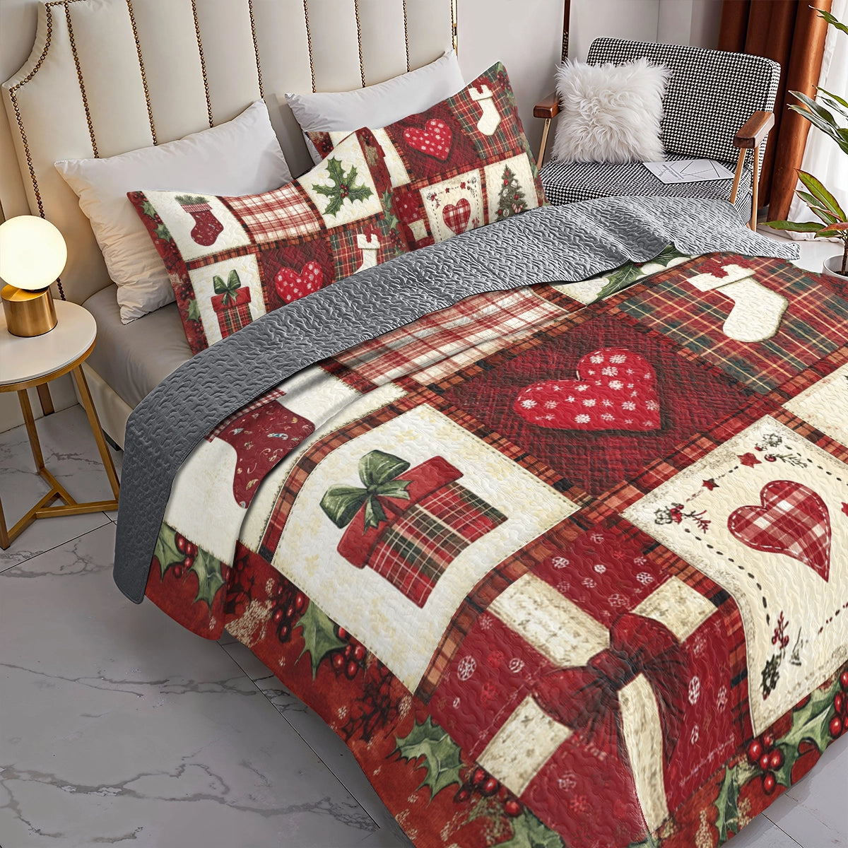 Shineful All Season Quilt 3-Piece Set Festive Heart Patchwork
