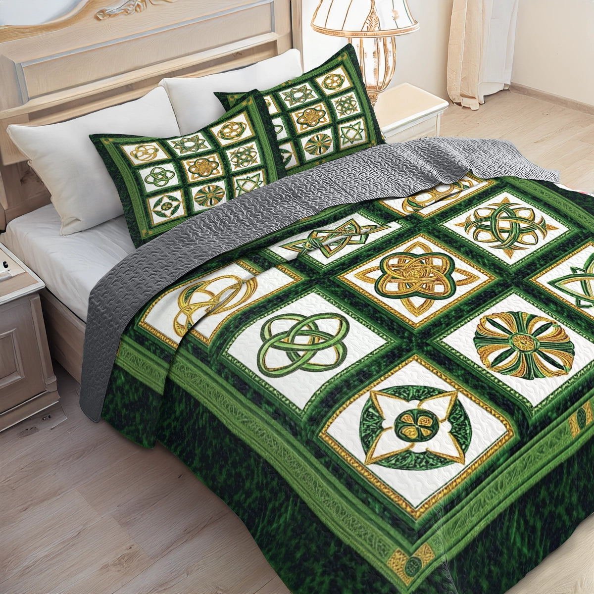 Shineful All Season Quilt 3-Piece Set - Celtic Knots of Luck