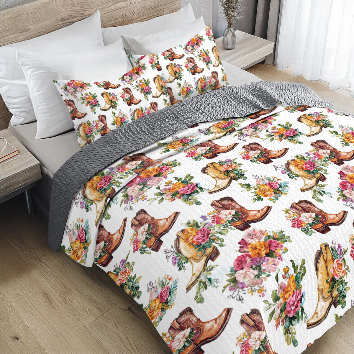 Shineful All Season Quilt 3-Piece Set Blooming Wildflower Cowboy Boots