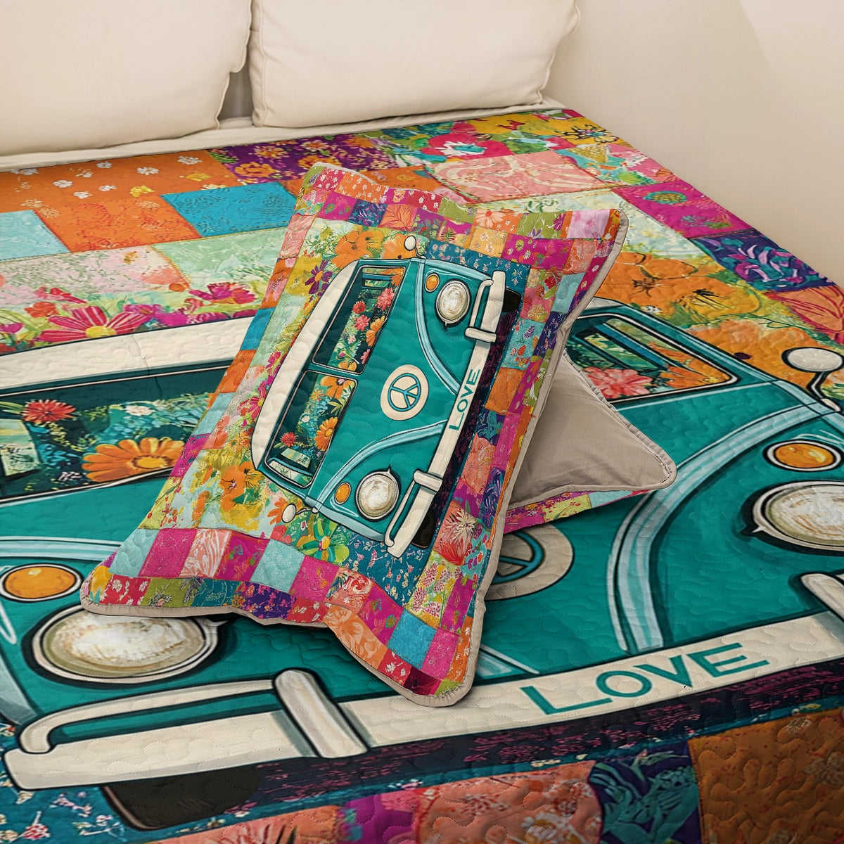 Shineful All Season Quilt 3-Piece Set - Hippie Van Patchwork