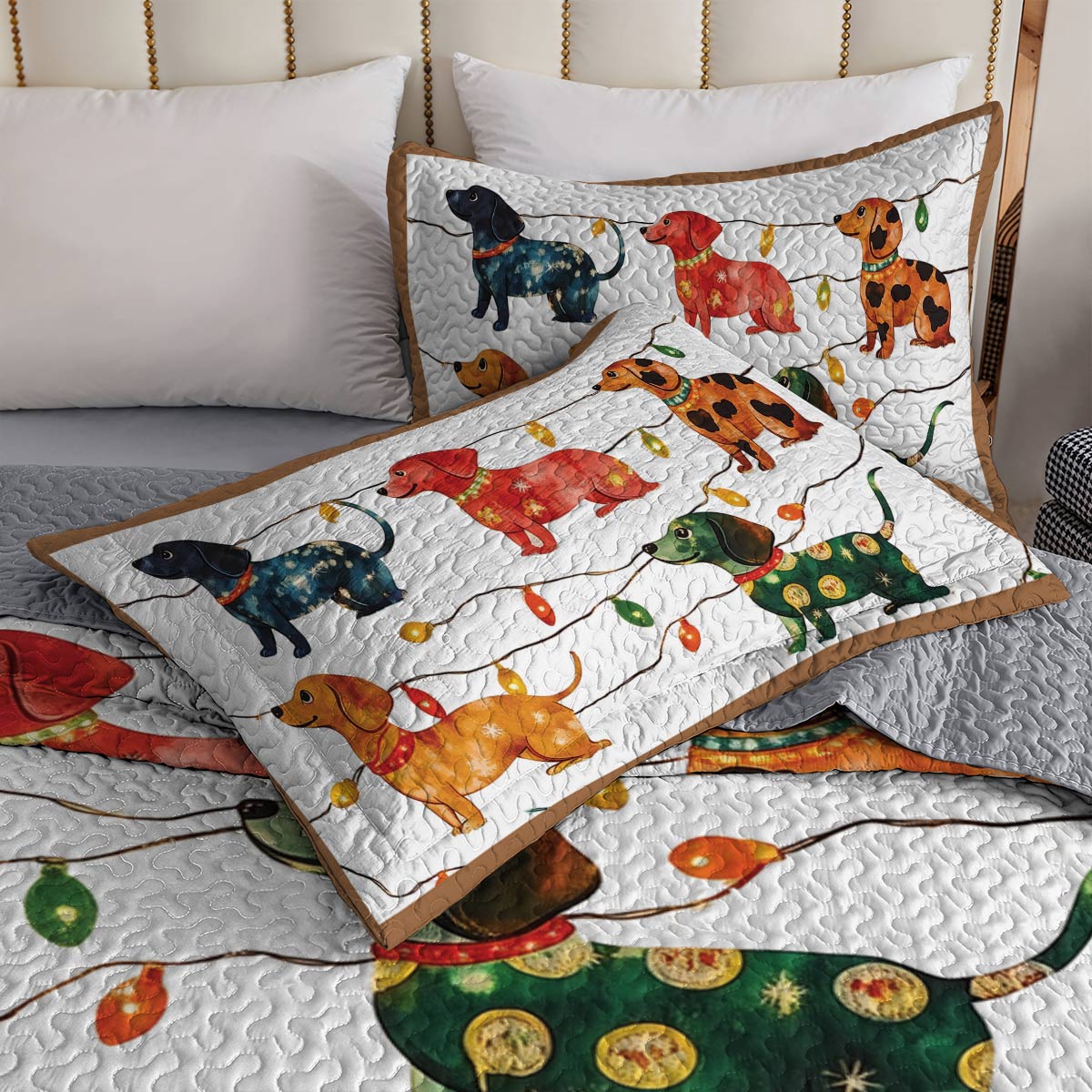 Shineful All Season Quilt 3-Piece Set - Dachshund Christmas Lights