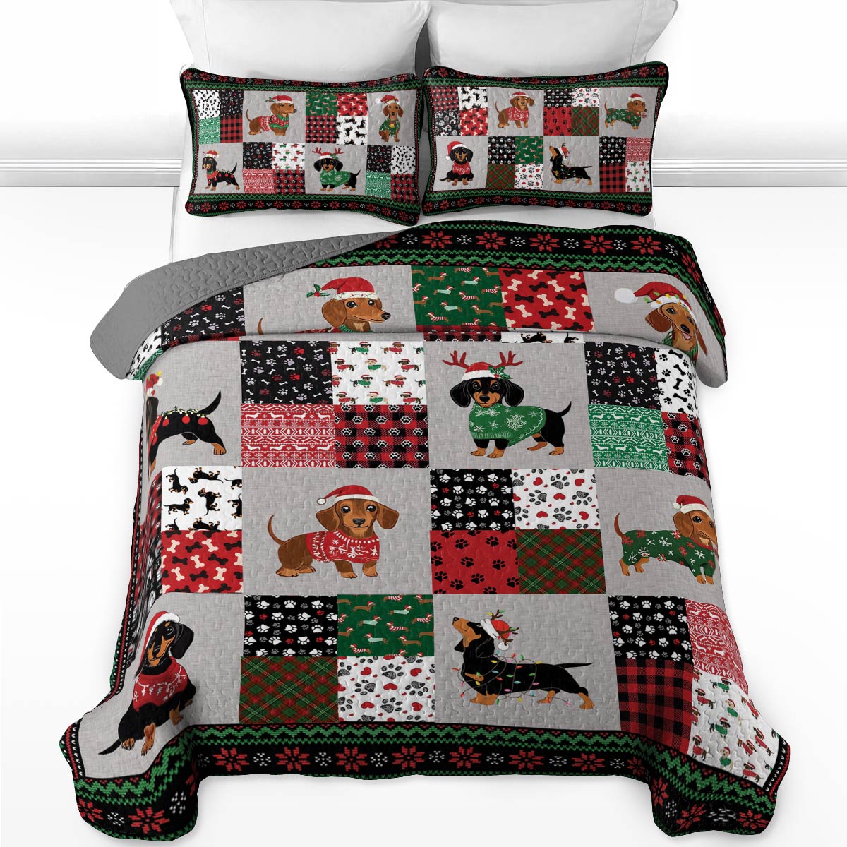 Shineful All Season Quilt 3-Piece Set Festive Dachshund Christmas