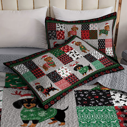 Shineful All Season Quilt 3-Piece Set Festive Dachshund Christmas