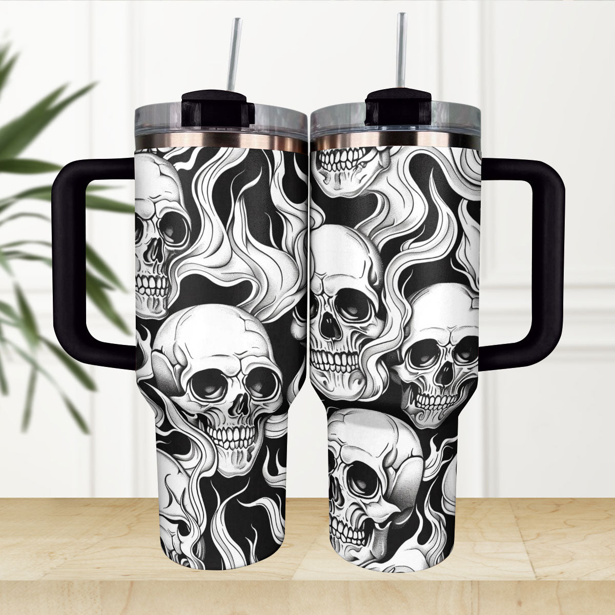 Shineful Tumbler Smokey Skulls