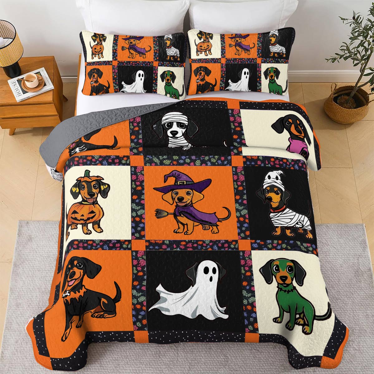 Shineful All Season Quilt 3-Piece Set - Howl-o-ween Dachshund