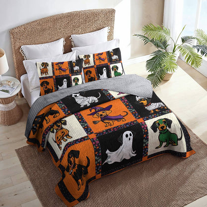 Shineful All Season Quilt 3-Piece Set - Howl-o-ween Dachshund