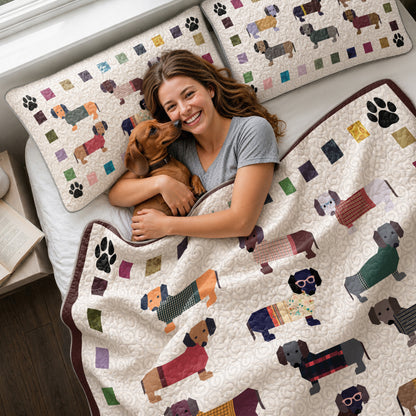 Shineful Quilt 3-Piece Set Dachshund Paws and Patches