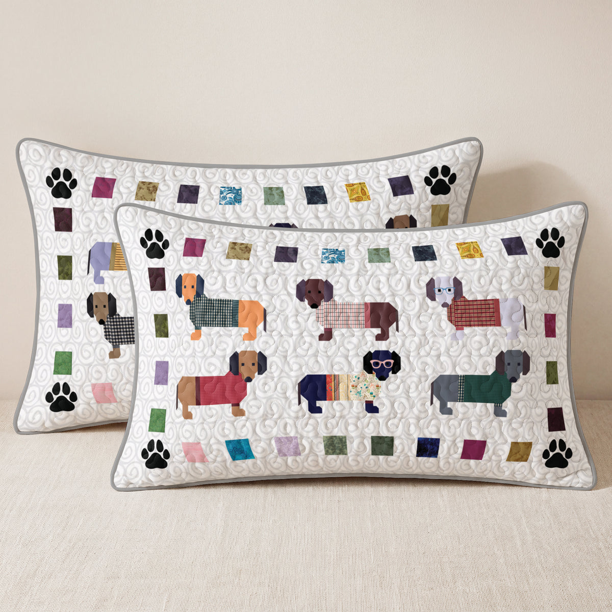 Shineful Quilt 3-Piece Set Dachshund Paws and Patches