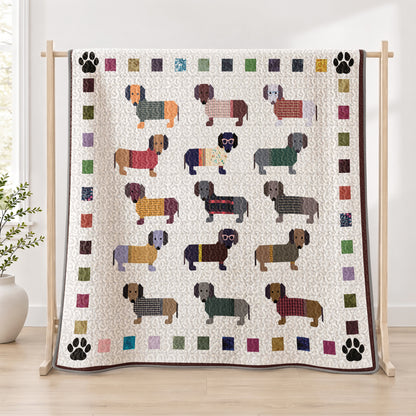 Shineful Quilt 3-Piece Set Dachshund Paws and Patches