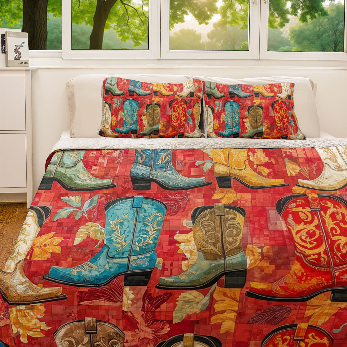 Shineful All Season Quilt 3-Piece Set Glamorous Cowboy Boots