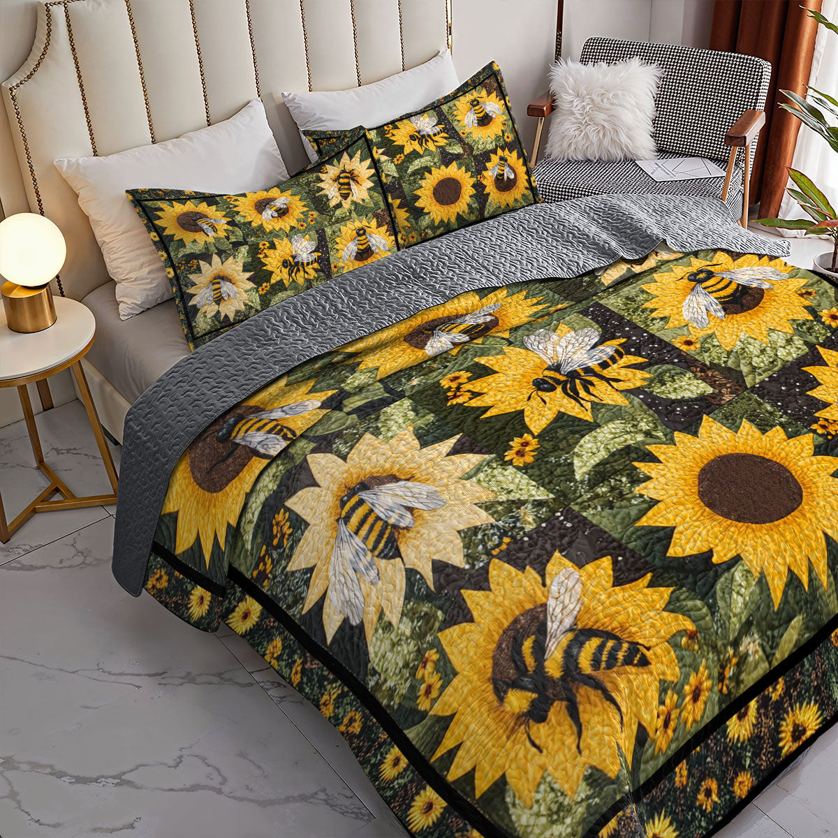 Shineful All Season Quilt 3-Piece Set Bee Bliss With Sunflowers
